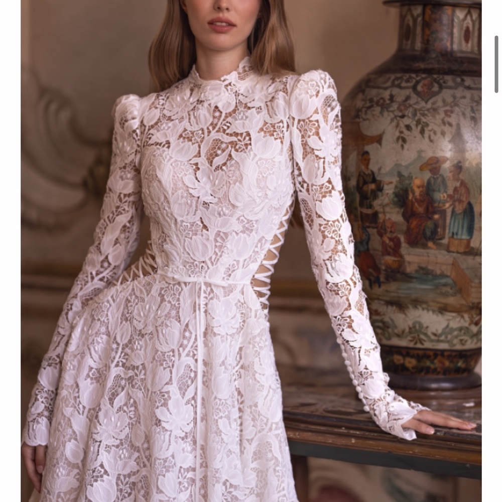 YEDINA studios long sleeve vintage style lace corset wedding dress stunning! S - Picture 6 of 17